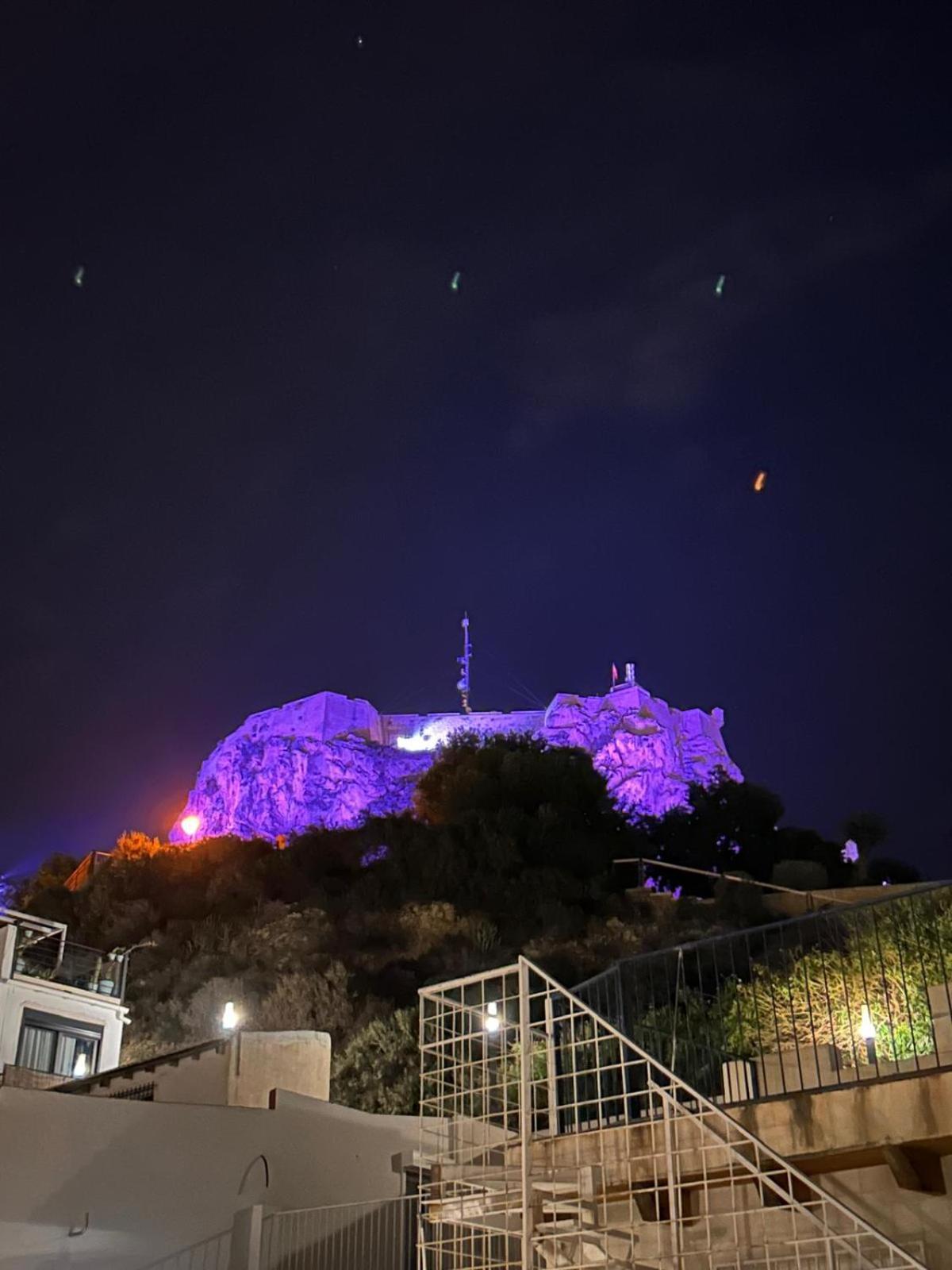 Private Terrace-Romantic-Sea, Castle Views-Central 알리칸테 외부 사진